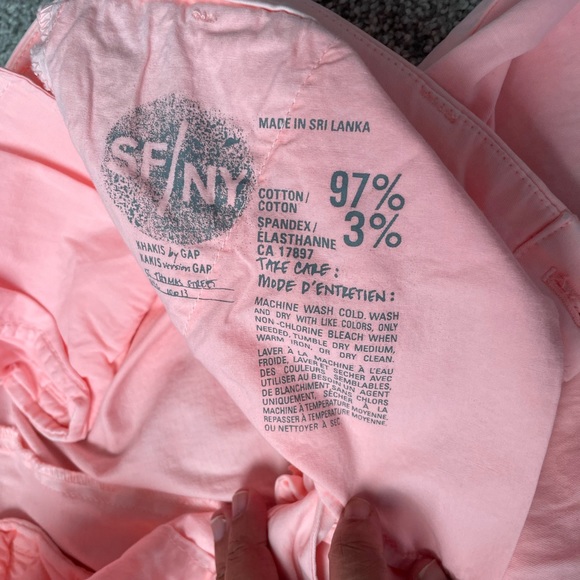 Broken in straight pant by Gap, khakis size 8 - Picture 3 of 4